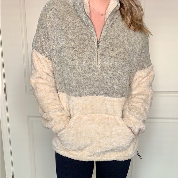 Doe & Rae Sweaters - 🔻$20 🥰TAUPE SHERPA 3/4 ZIP SWEATER
